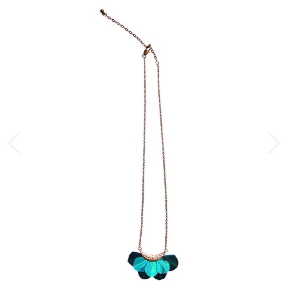 Bay Sky Feather Fan Necklace